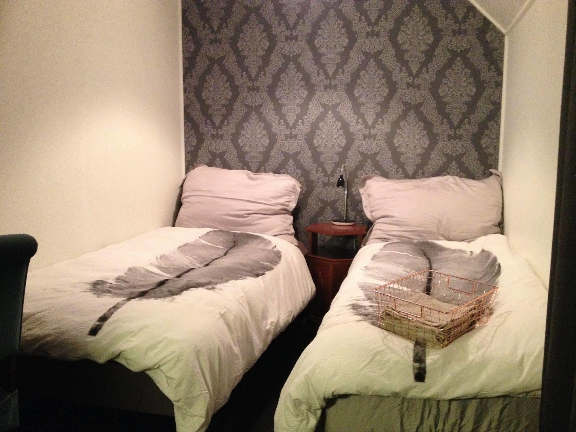 Отель Bed & Waffles, Тромсё Экстерьер фото